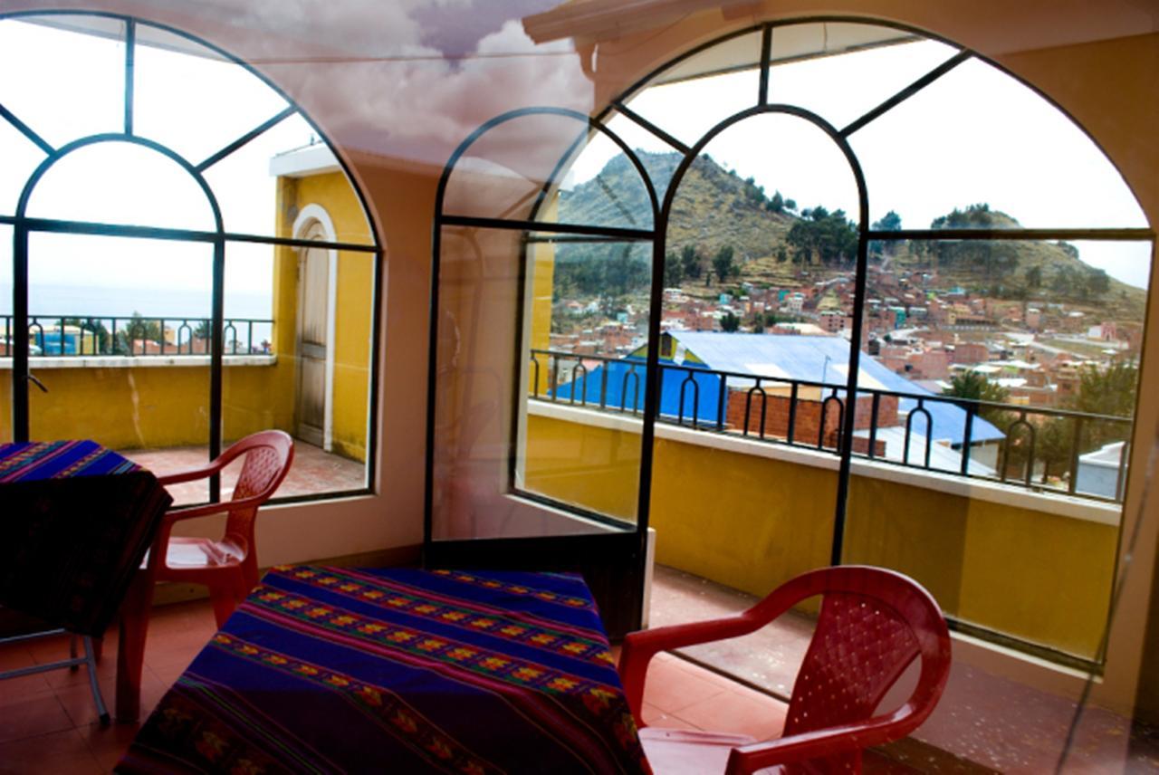 Hostal Florencia Copacabana  Exterior photo